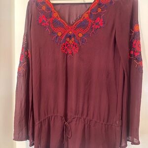 GUESS by Marciano 100% Silk Embroidered Boho Peasant Blouse Burgundy